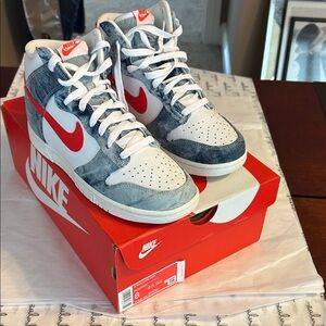 NIB! Nike Dunk High-Tops: Habanero White color. Never worn. Brand New ! Rare!